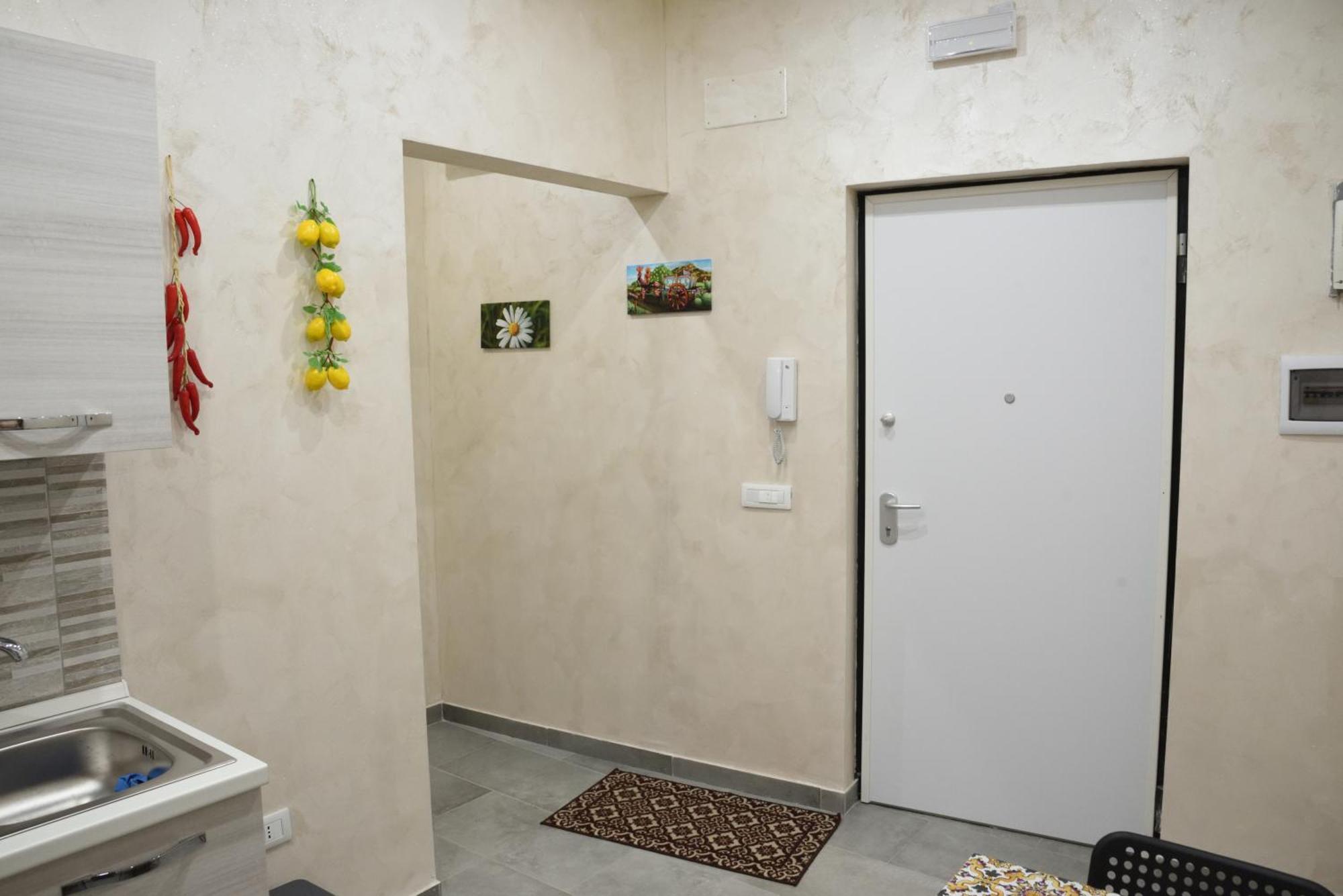 Apartmán Family House Katánie Exteriér fotografie
